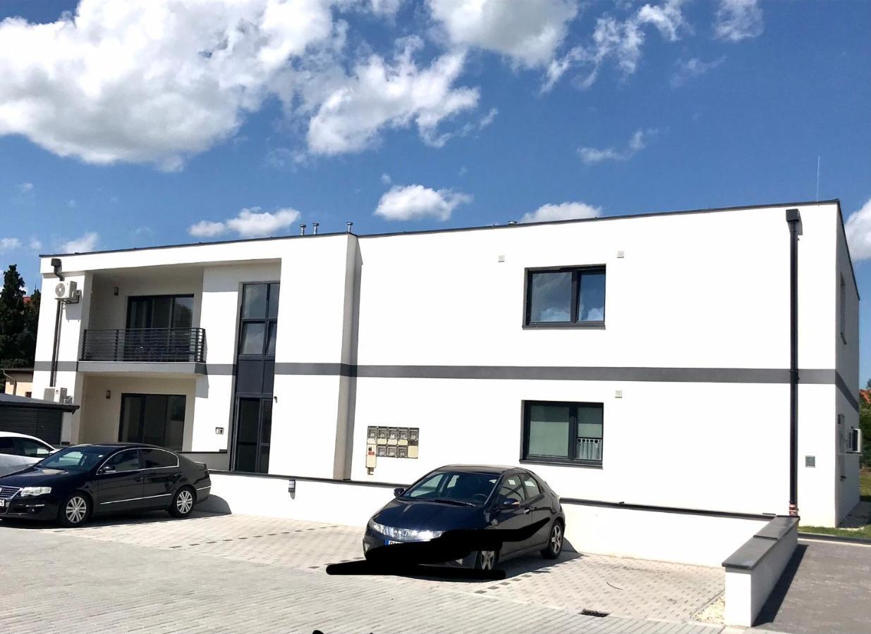 Apartman 001 Bük Екстериор снимка